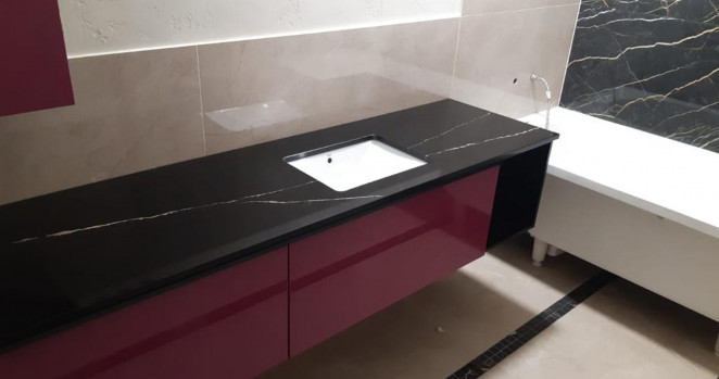 Venezia Stone Мрамор Sahara Noir 18Mm