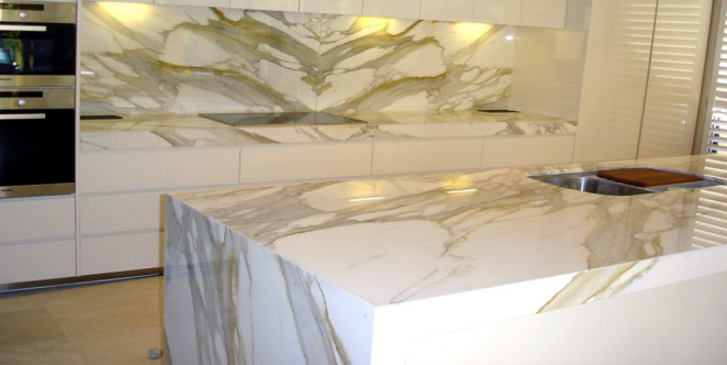 Venezia Stone Мрамор Calacatta Gold 20Mm
