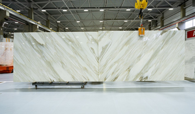 Venezia Stone Мрамор Calacatta Luccicoso 20Mm