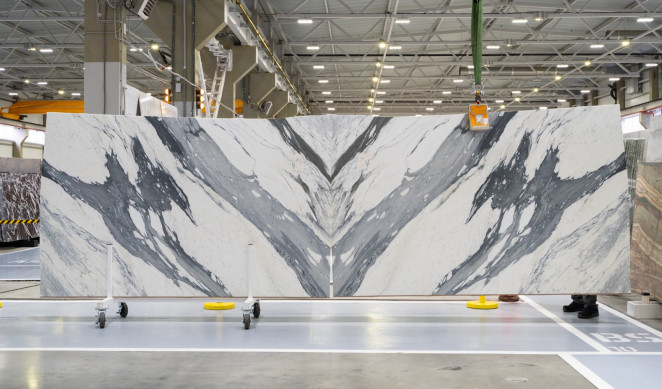 Venezia Stone Мрамор Statuario Corchia Honed 20Mm