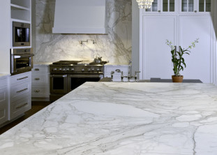 Venezia Stone EXTRA Мрамор Calacatta Cremo Extra 20Mm