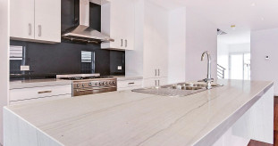 Venezia Stone Кварцит Diamond White Honed 20Mm