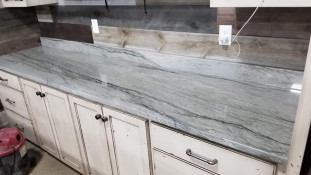 Venezia Stone Кварцит Platinum 20Mm