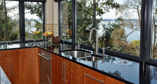 Venezia Stone Гранит Absolute Black 30Mm