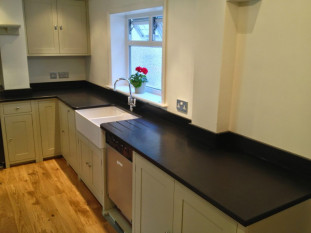 Venezia Stone Гранит Absolute Black Waterjet 30Mm