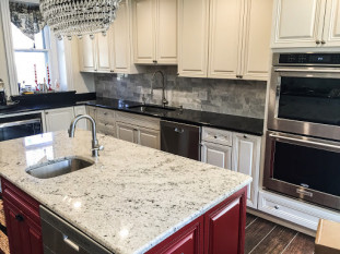 Venezia Stone Гранит Colonial White Полоса 30Mm