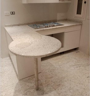 Venezia Stone Гранит Fantastic White Полоса 20Mm