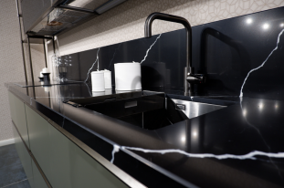 Vicostone Exotic Nero Marquina BQ-8740