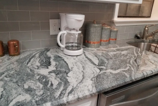 Venezia Stone Гранит Viscont White Слэбы 336x189